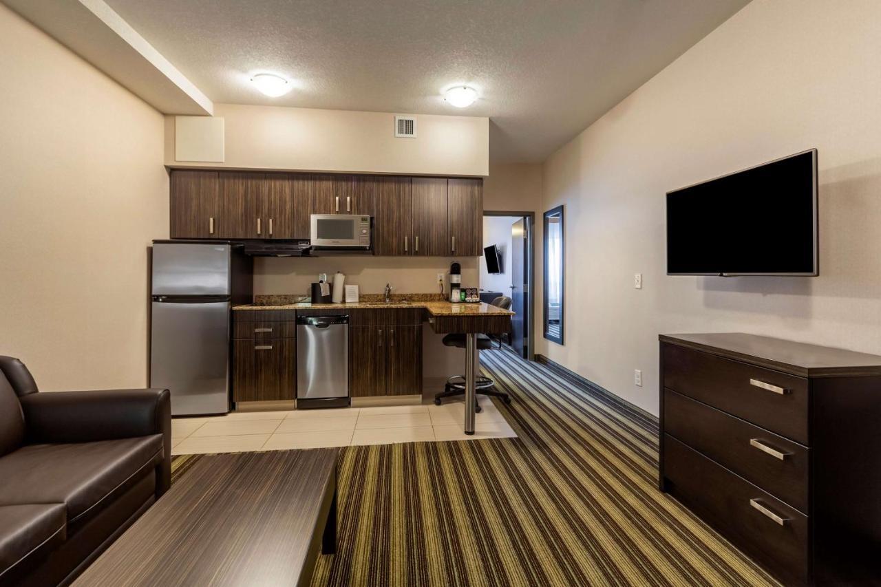 Best Western Plus Drayton Valley All Suites Bagian luar foto