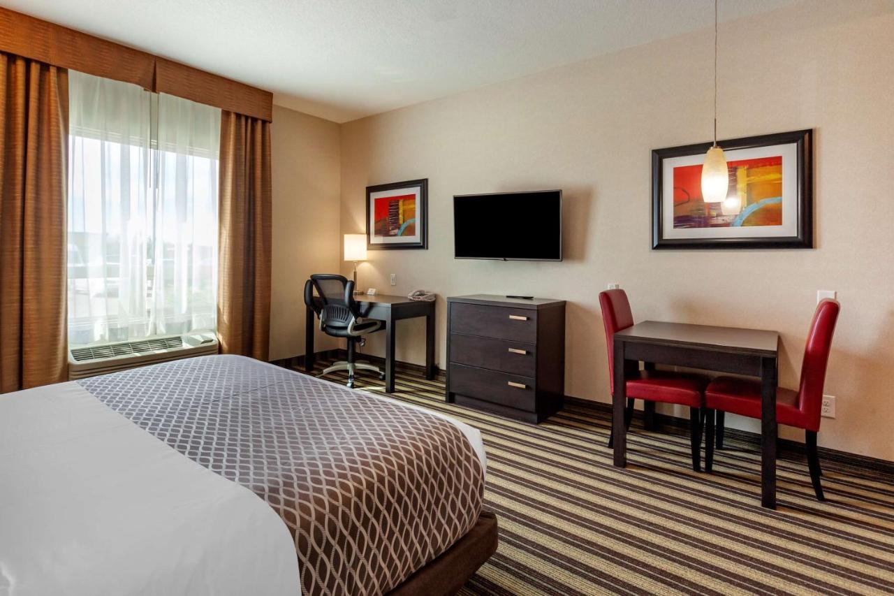 Best Western Plus Drayton Valley All Suites Bagian luar foto