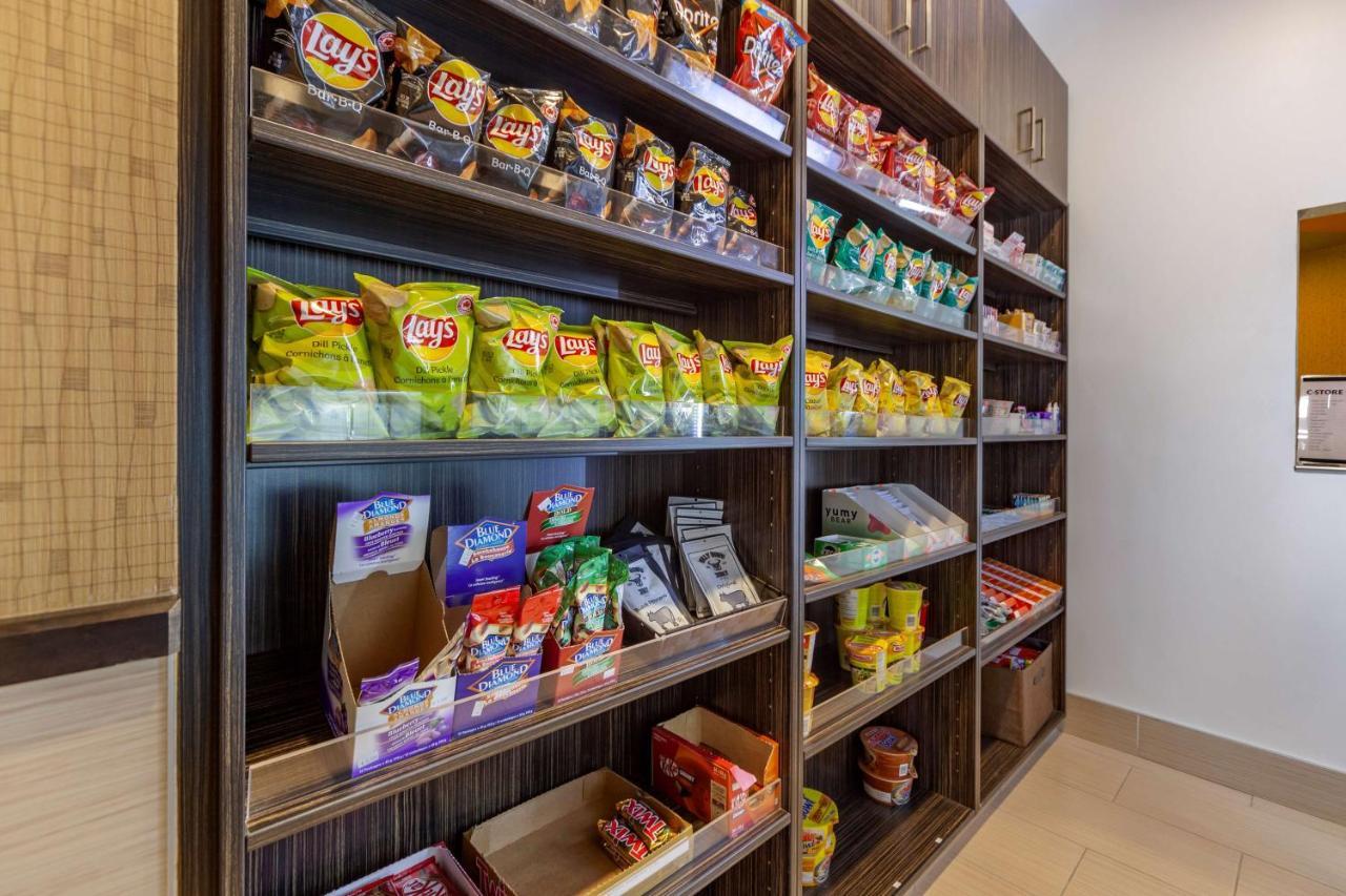 Best Western Plus Drayton Valley All Suites Bagian luar foto