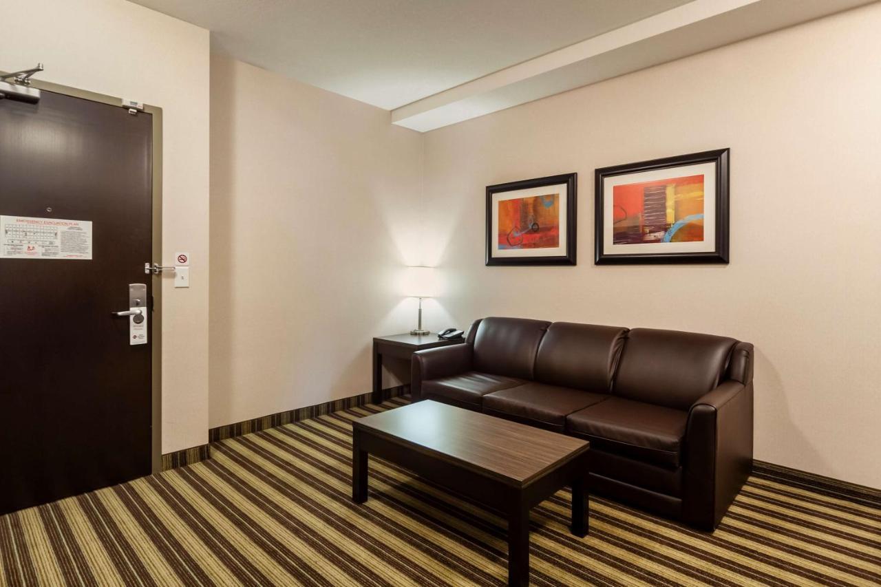 Best Western Plus Drayton Valley All Suites Bagian luar foto