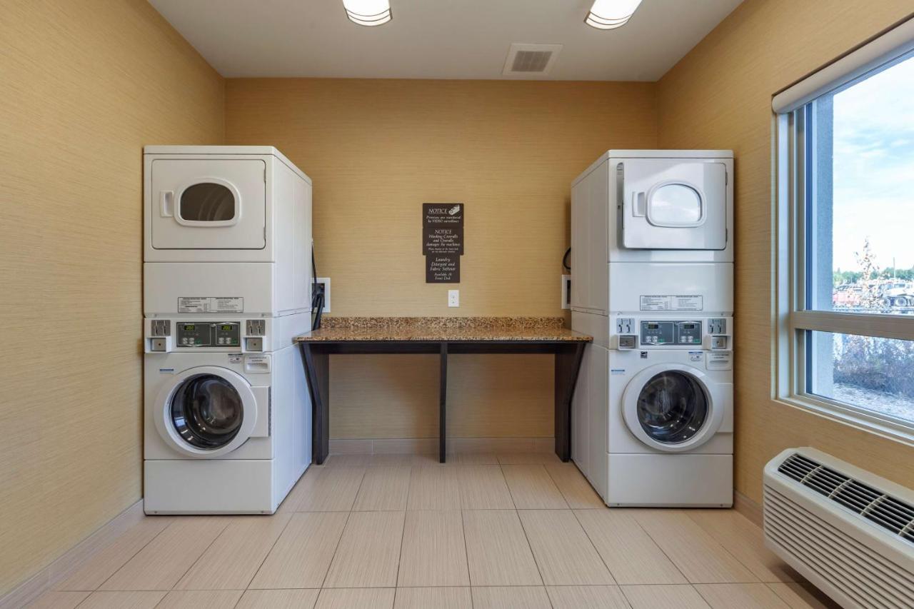 Best Western Plus Drayton Valley All Suites Bagian luar foto